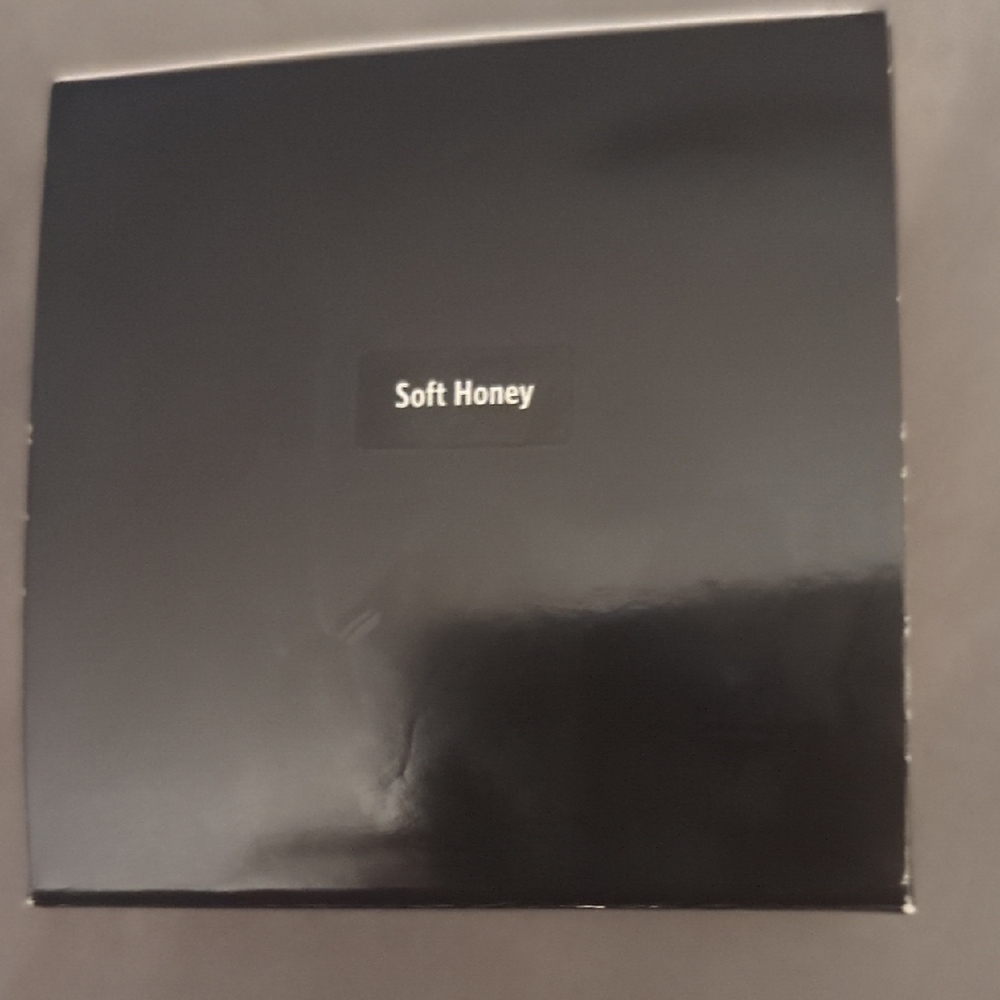 Bobbi Brown Setting Powder - Picture 2 of 4